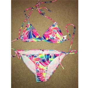 Two piece bathing suit set